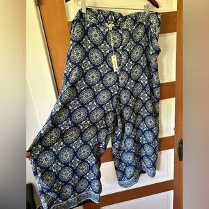 Max Studio wide length blue lightweight pants size 3X final price, last week!!